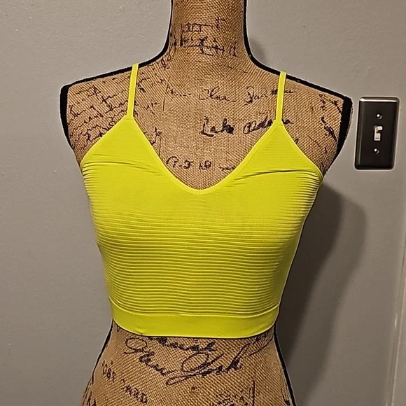Nwt lime green sports bra - Picture 1 of 4